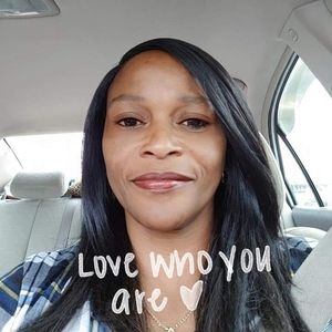 Meet your Posher, Carolyn